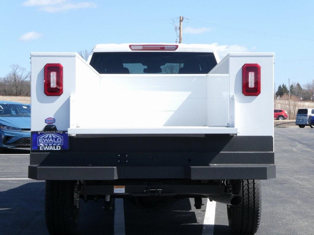 new 2024 GMC Sierra 2500 car, priced at $58,996