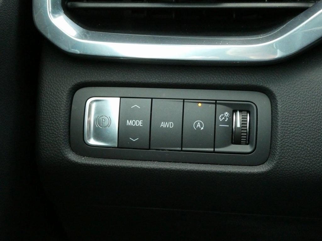 used 2024 GMC Acadia car, priced at $39,822