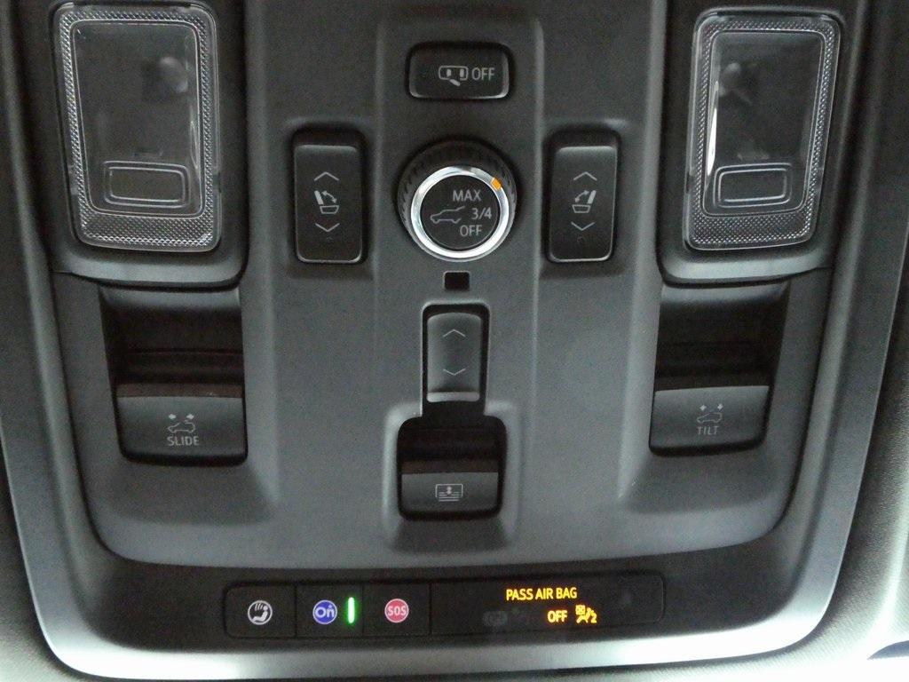 used 2025 GMC Yukon XL car, priced at $82,063