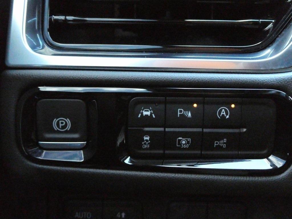 used 2025 GMC Yukon XL car, priced at $82,063
