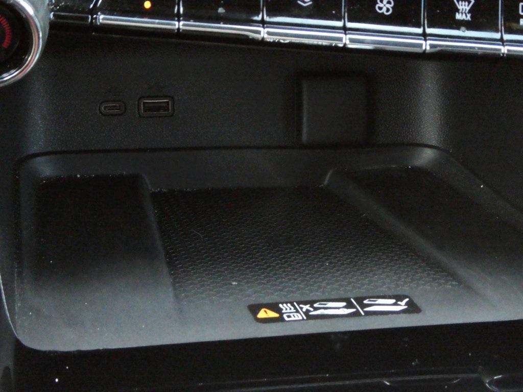 used 2024 Chevrolet Traverse car, priced at $53,327