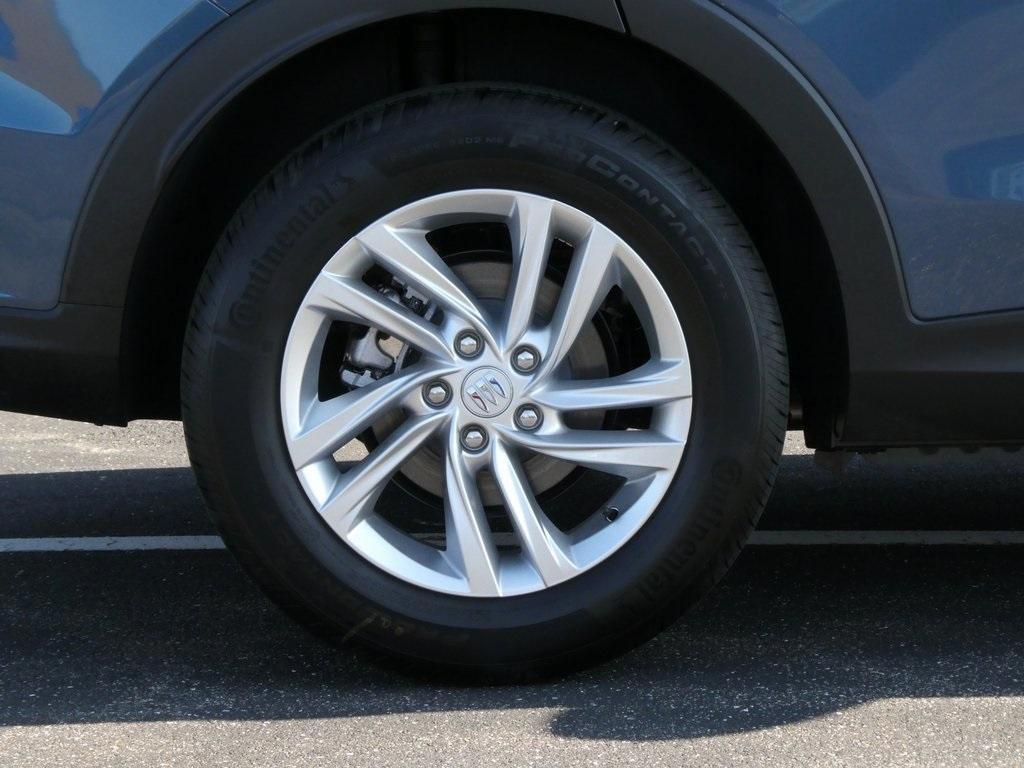new 2025 Buick Envista car, priced at $26,270