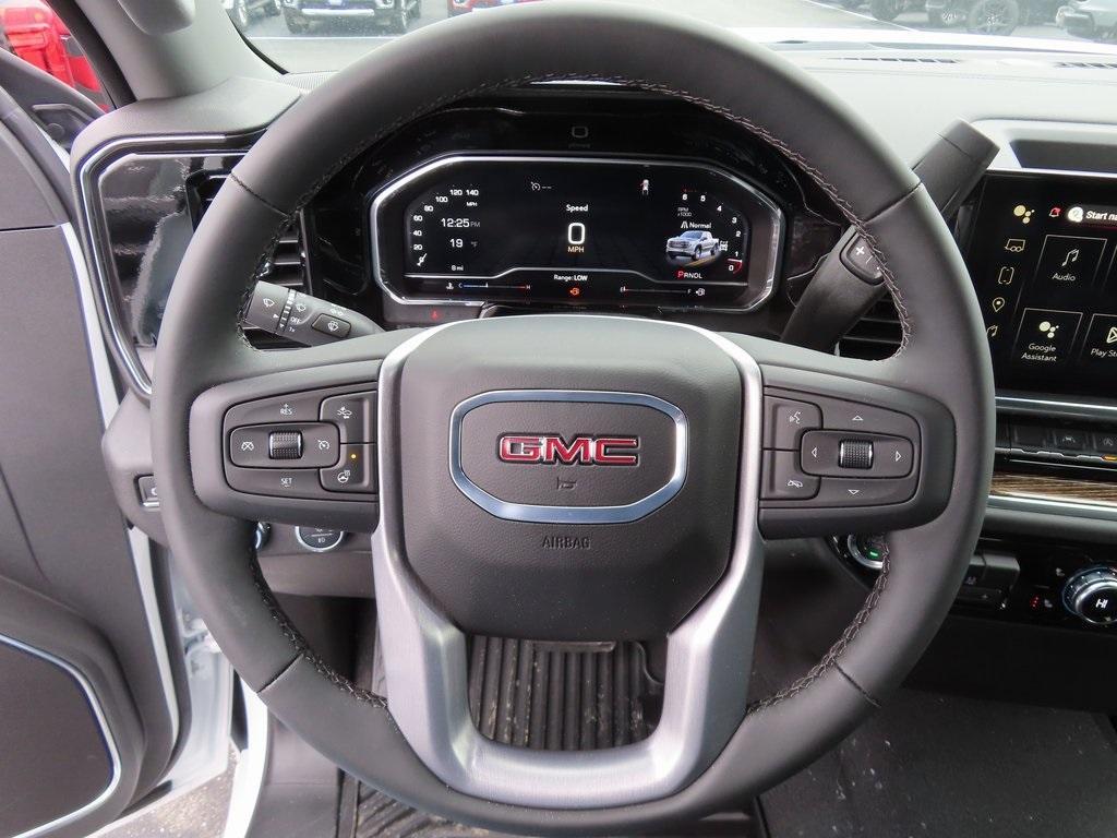 new 2025 GMC Sierra 1500 car, priced at $50,135