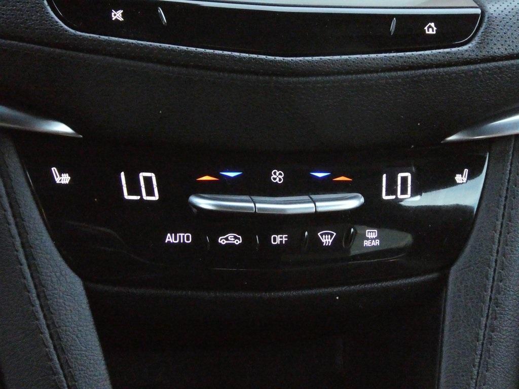 used 2023 Cadillac XT5 car, priced at $36,591