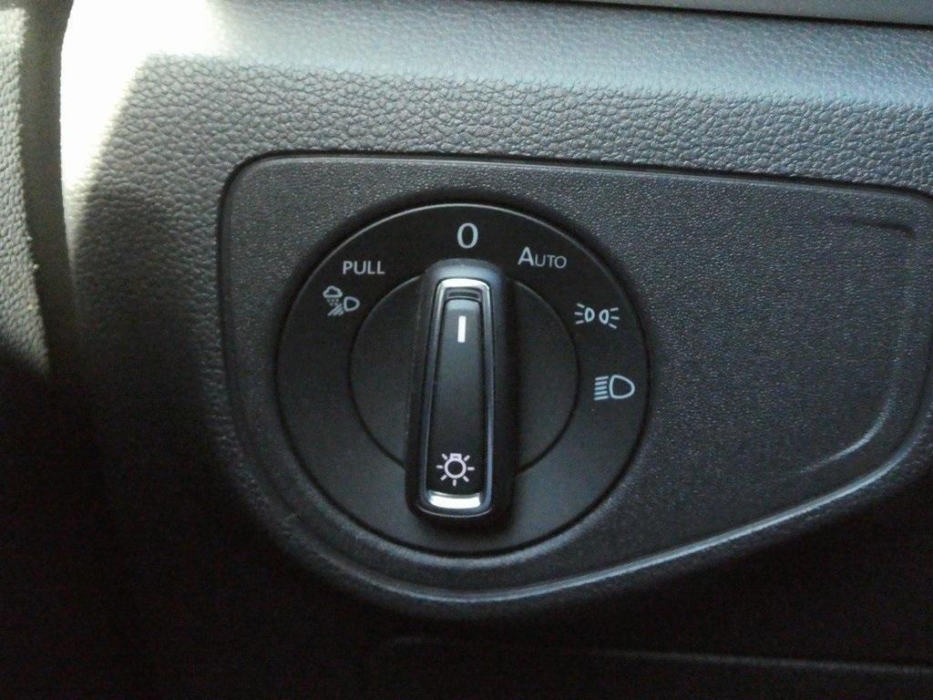 used 2021 Volkswagen Atlas car, priced at $25,409