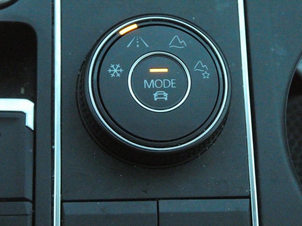 used 2021 Volkswagen Atlas car, priced at $25,409