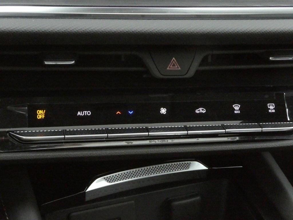 new 2025 Buick Envision car, priced at $37,262