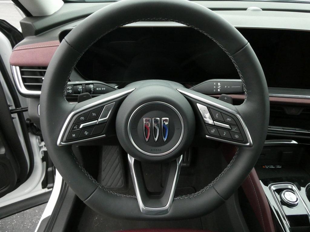 used 2025 Buick Envision car, priced at $36,997