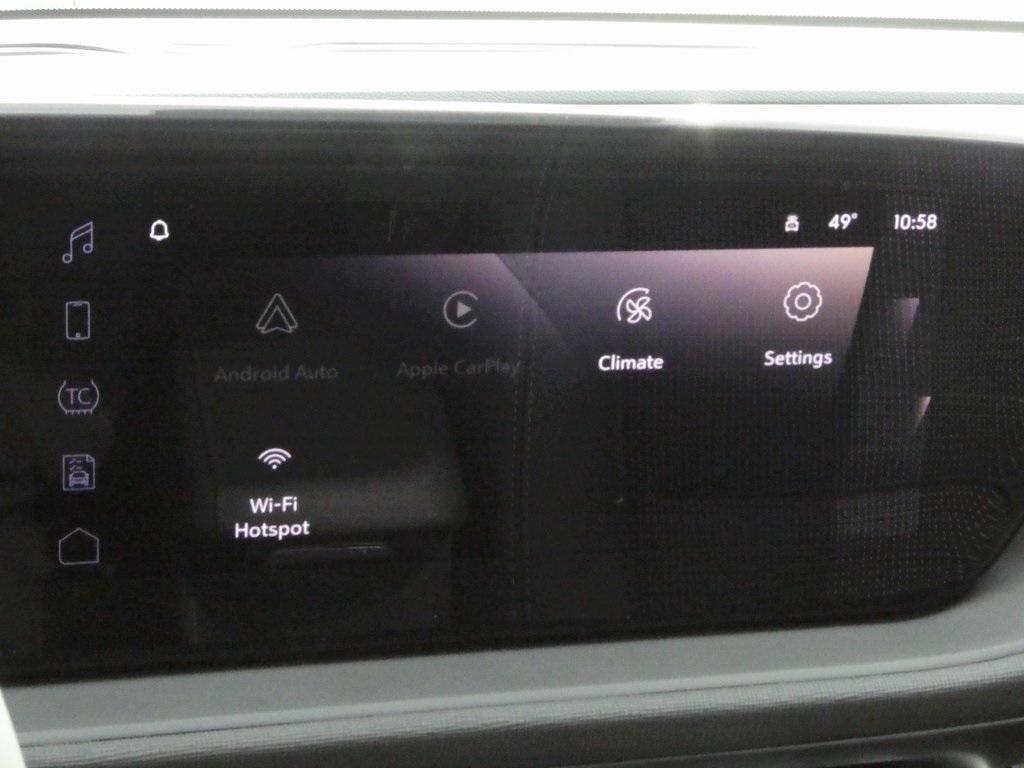 new 2025 Buick Envista car, priced at $26,664