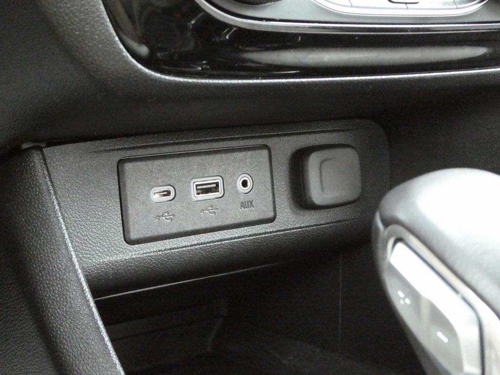 used 2022 Buick Encore GX car, priced at $21,581