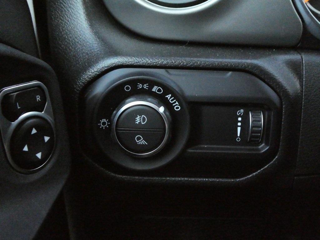 used 2023 Jeep Gladiator car, priced at $29,425