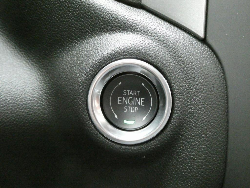 new 2025 GMC Sierra 1500 car, priced at $42,033