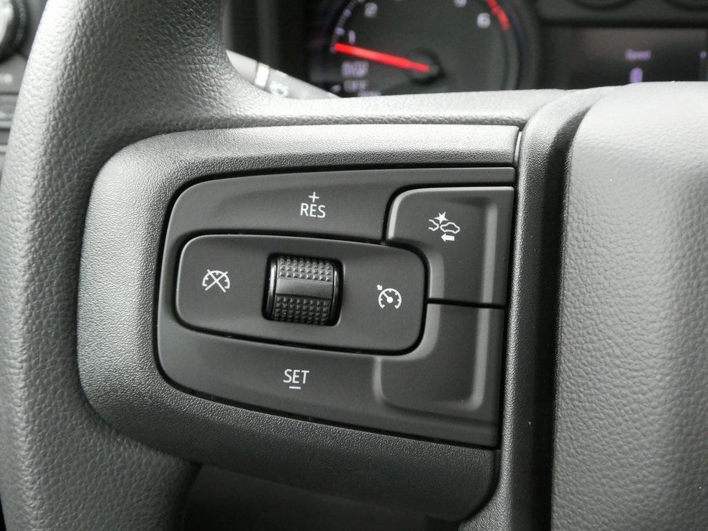 new 2025 GMC Sierra 1500 car, priced at $42,033