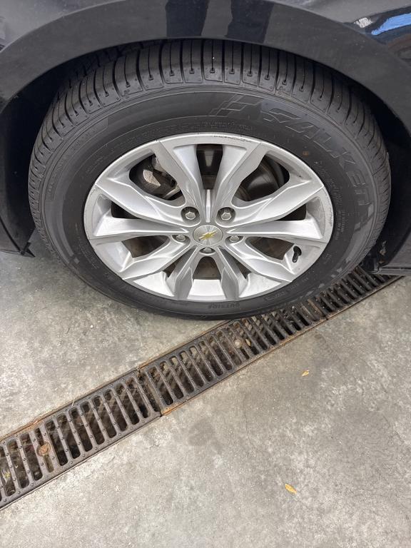 used 2022 Chevrolet Malibu car, priced at $16,264