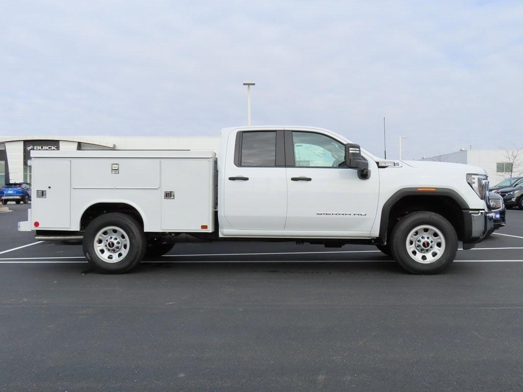 new 2024 GMC Sierra 3500 car, priced at $59,995