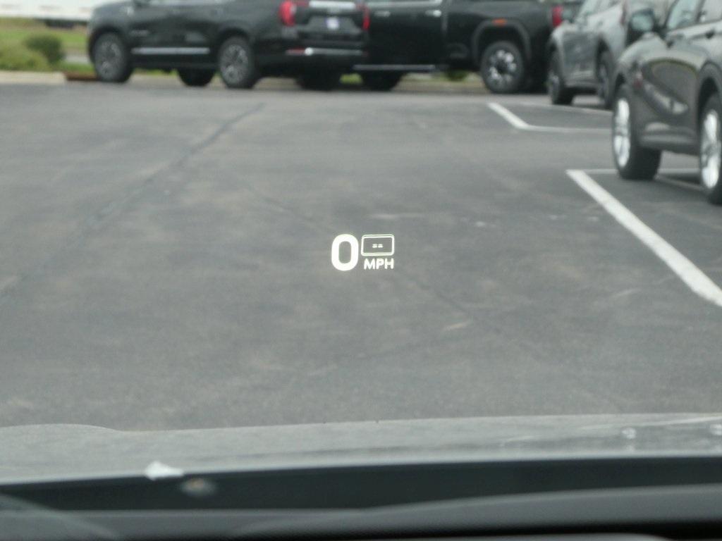 new 2025 Buick Envision car, priced at $40,900