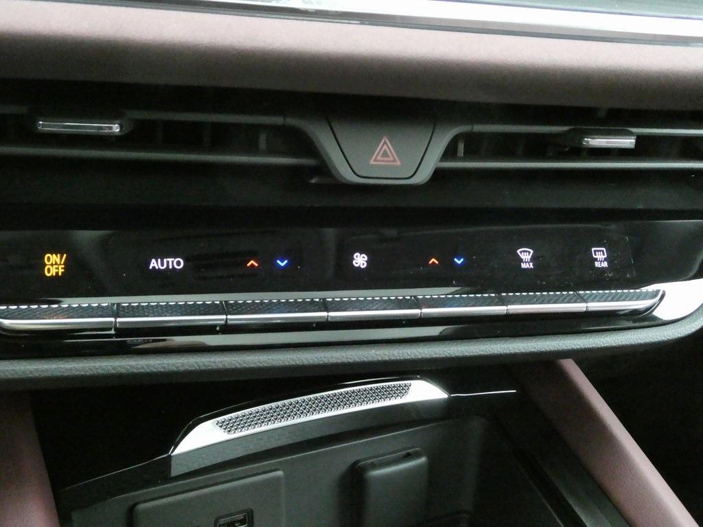 new 2025 Buick Envision car, priced at $40,900