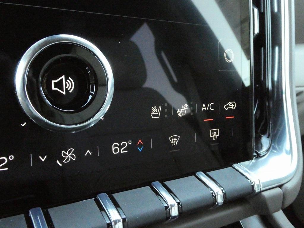 new 2025 GMC Yukon XL car, priced at $93,160