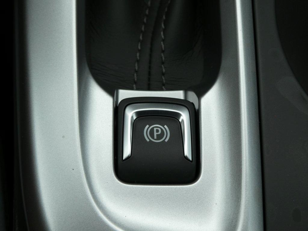 new 2025 Buick Envista car, priced at $24,943