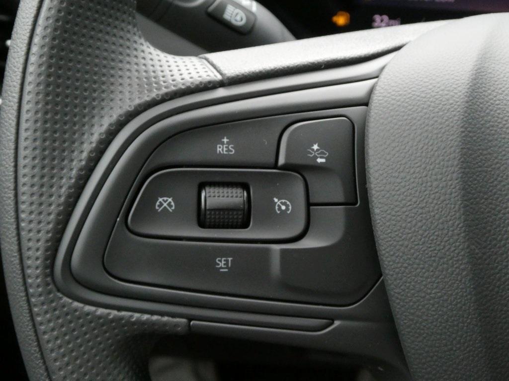 new 2025 Buick Envista car, priced at $24,943