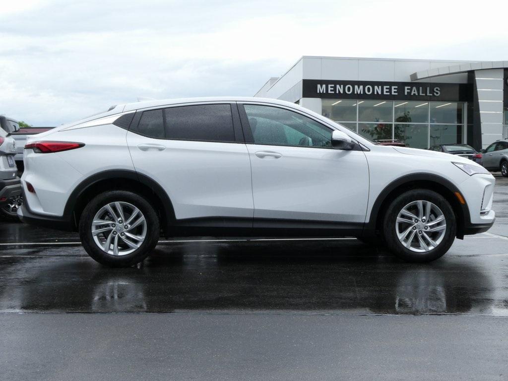 new 2025 Buick Envista car, priced at $24,943