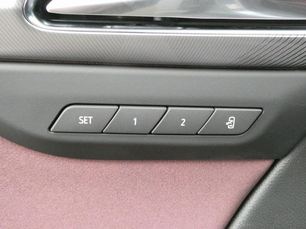 new 2025 Buick Envision car, priced at $41,111