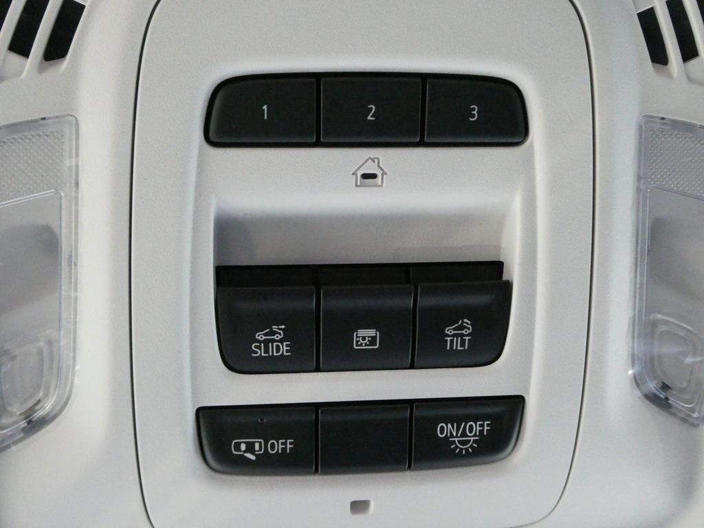 new 2025 Buick Envision car, priced at $41,548