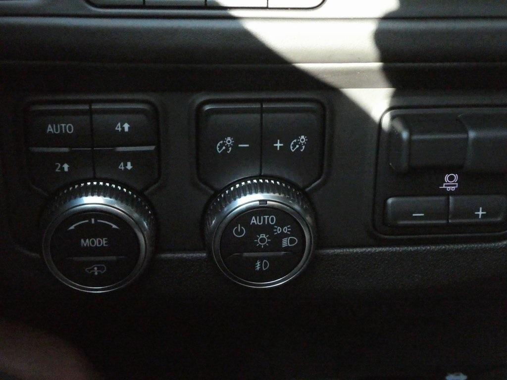used 2024 GMC Yukon XL car, priced at $83,308