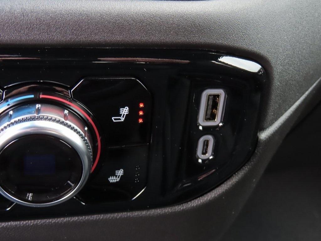 new 2024 GMC Sierra 1500 car, priced at $49,000