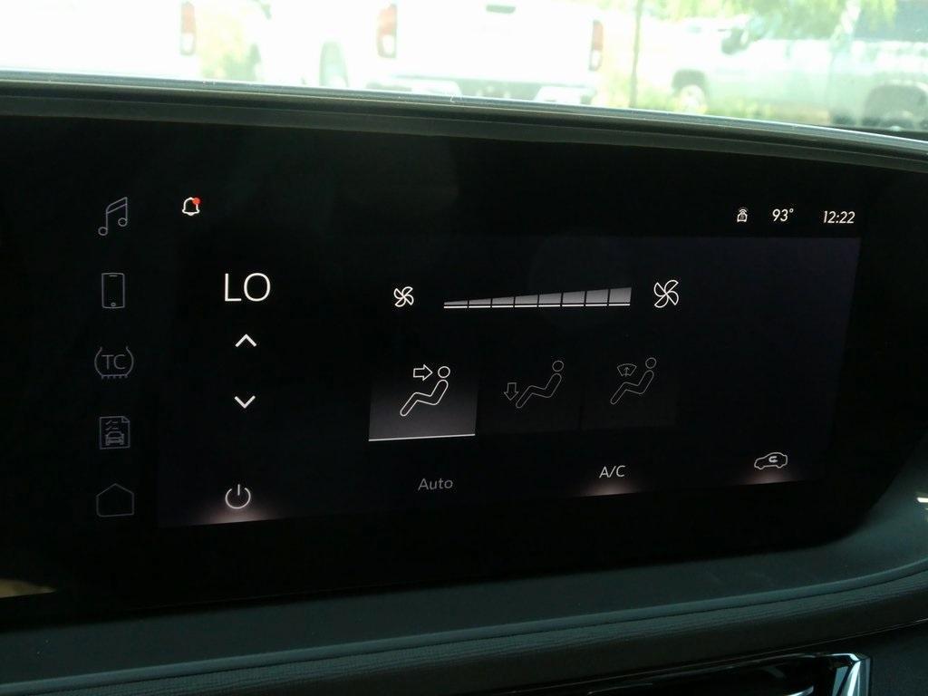new 2025 Buick Envista car, priced at $30,990