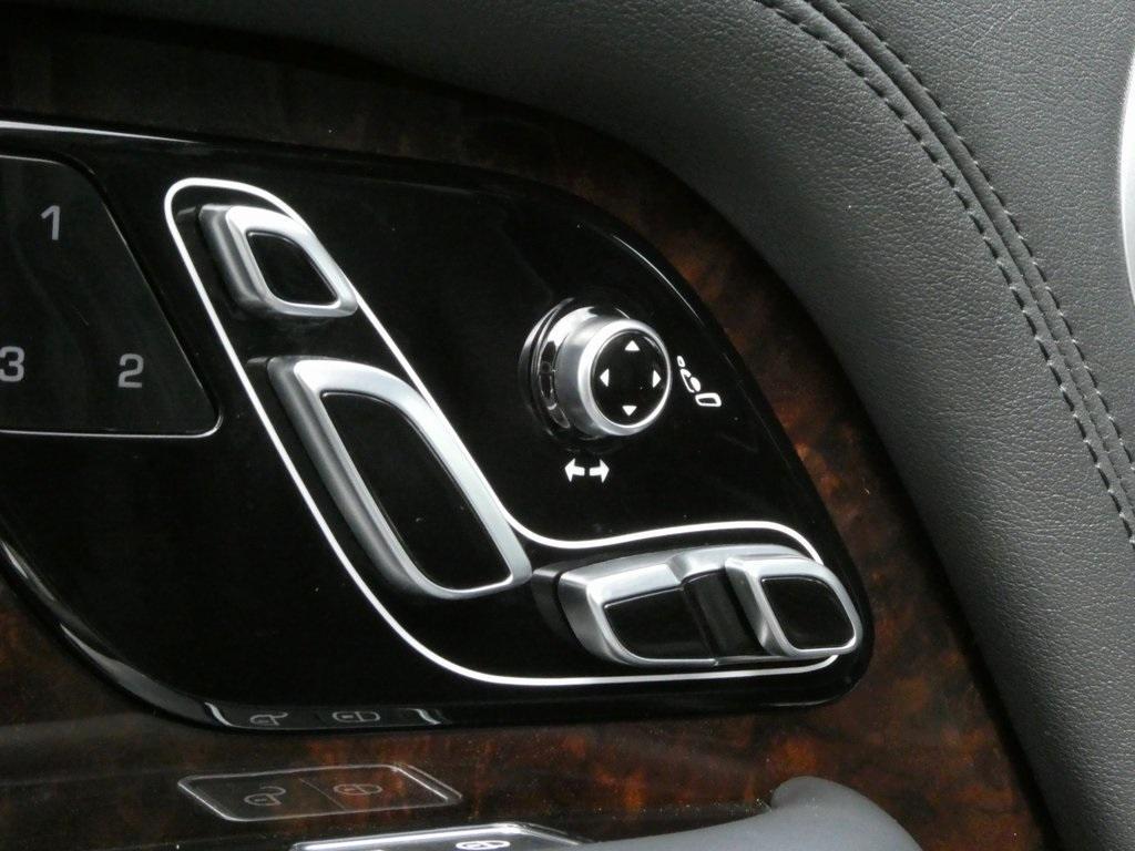 used 2020 Land Rover Range Rover car, priced at $49,897