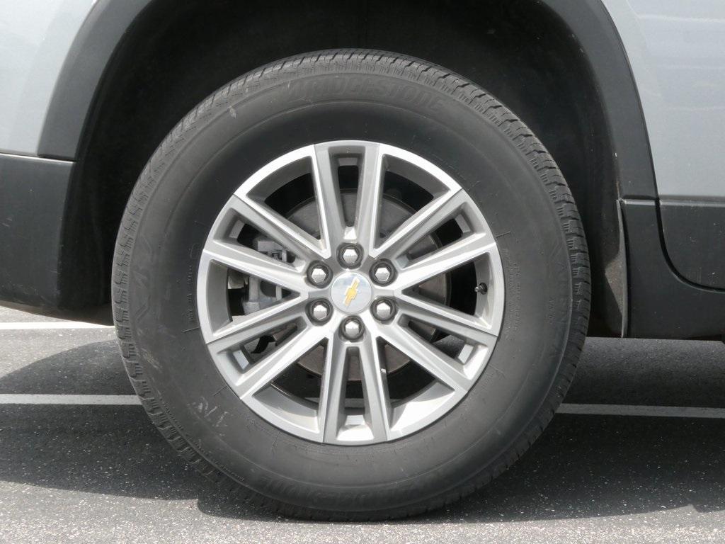 used 2023 Chevrolet Traverse car, priced at $28,945
