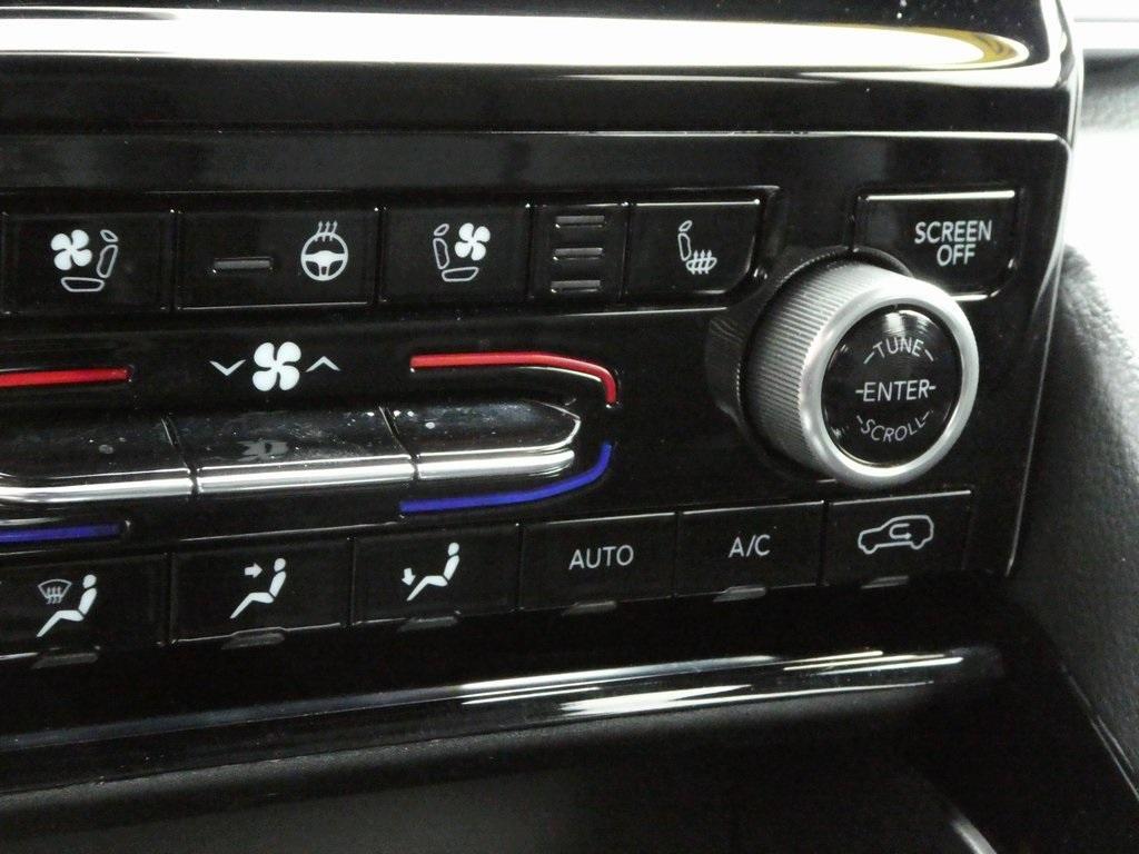 used 2023 Jeep Grand Cherokee L car, priced at $40,697