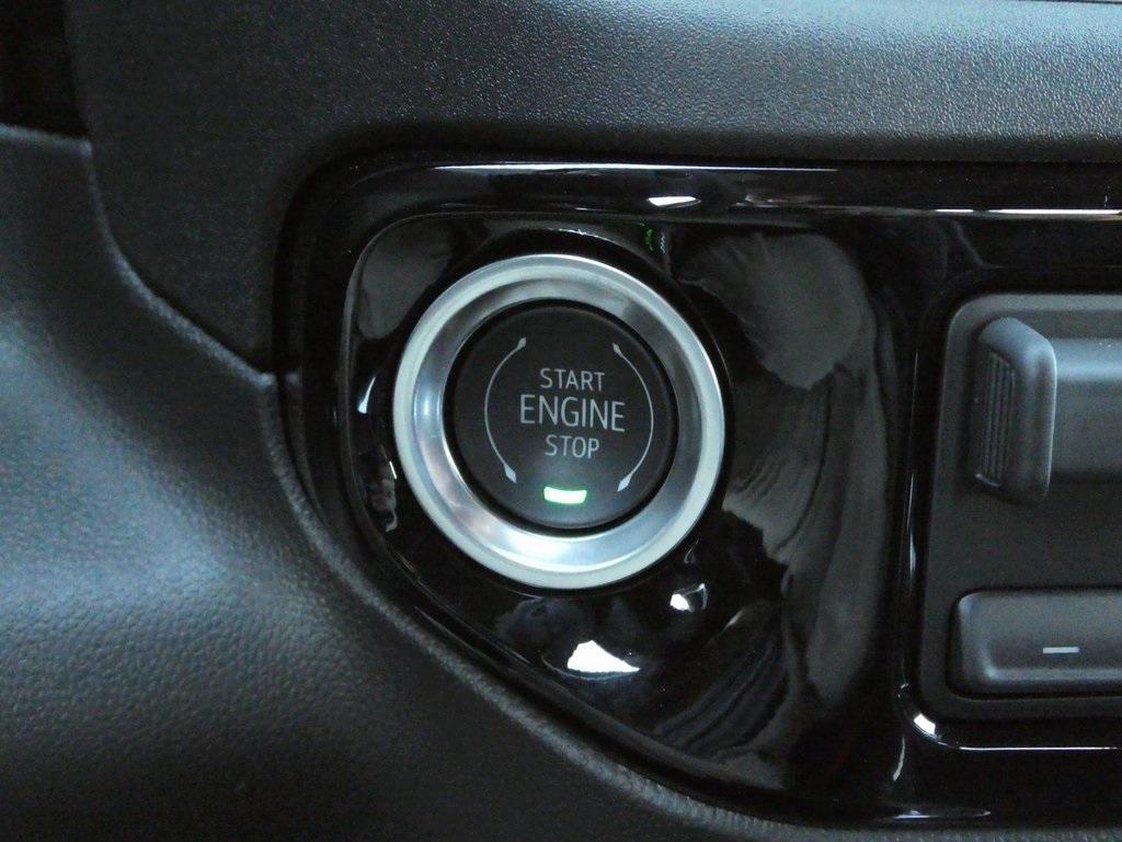new 2025 GMC Sierra 1500 car, priced at $59,422