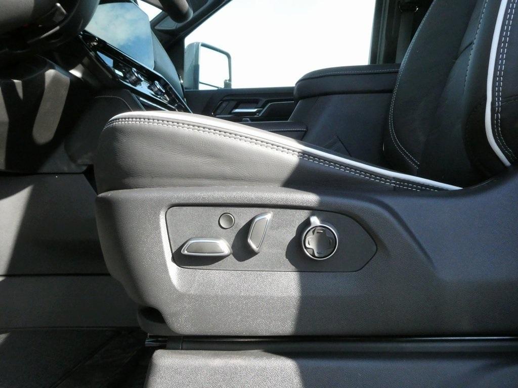new 2026 GMC Sierra 2500 car, priced at $97,904