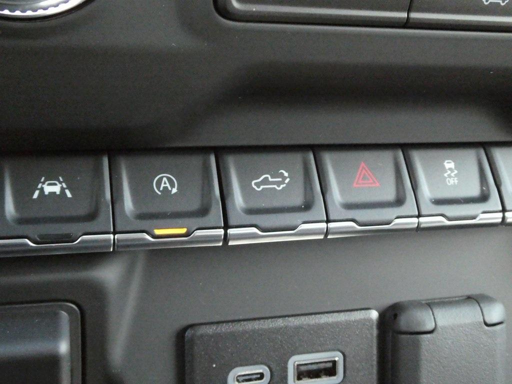 new 2025 GMC Sierra 1500 car, priced at $39,995