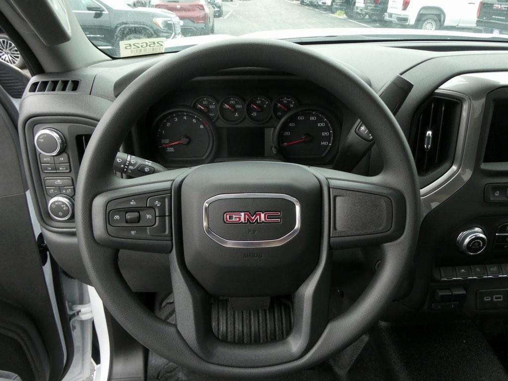 new 2025 GMC Sierra 1500 car, priced at $42,517