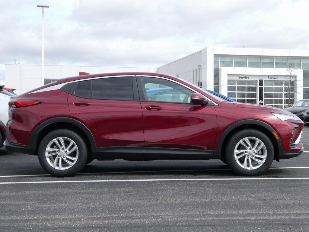new 2025 Buick Envista car, priced at $26,093
