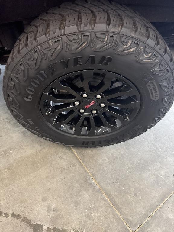 used 2023 GMC Sierra 1500 car, priced at $57,306