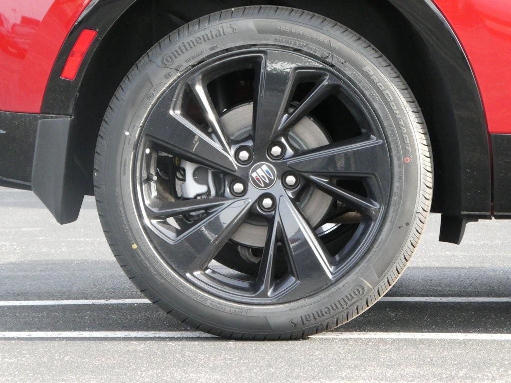 new 2025 Buick Envision car, priced at $41,318