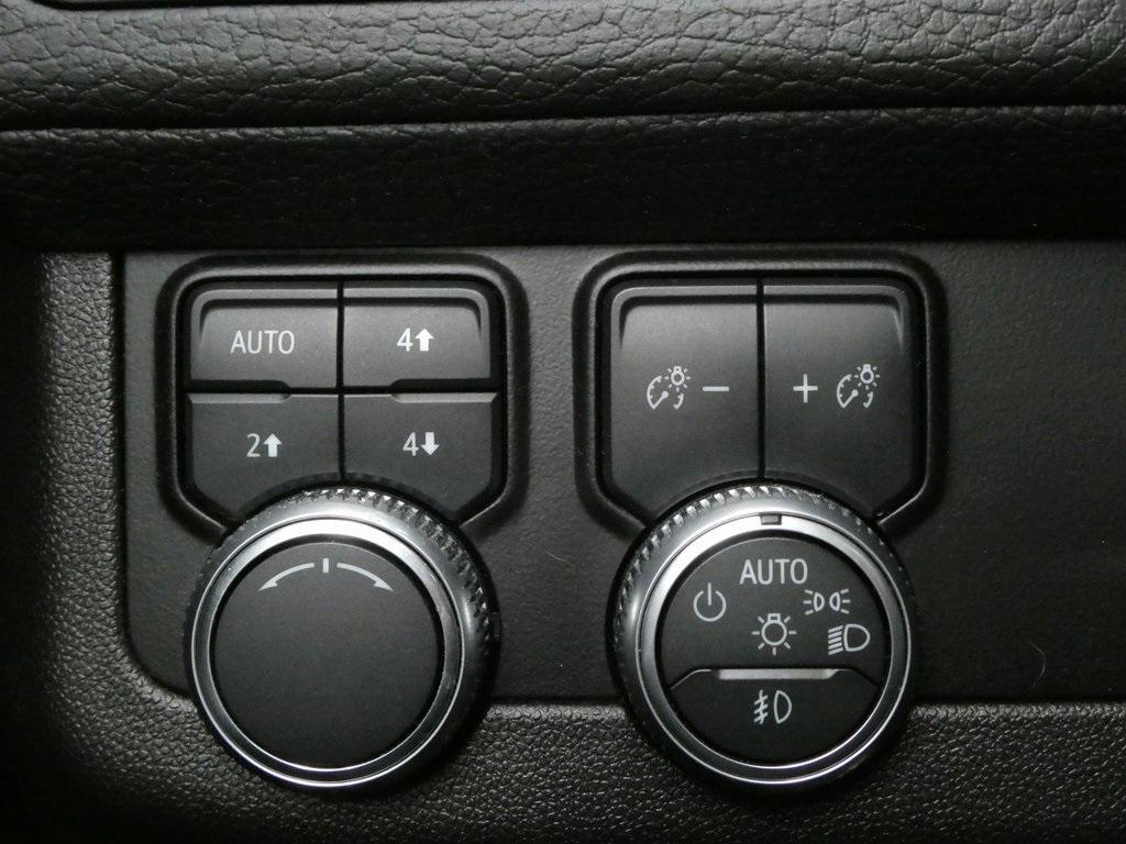 used 2021 GMC Yukon car, priced at $48,433