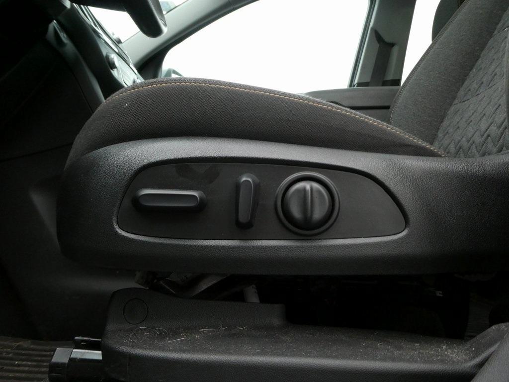 used 2023 Chevrolet Equinox car, priced at $24,270