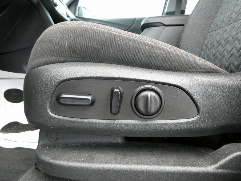 used 2023 Chevrolet Equinox car, priced at $22,249