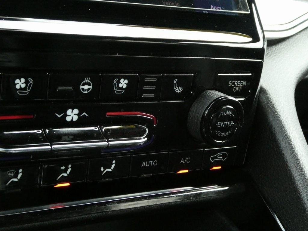 used 2022 Jeep Grand Cherokee car, priced at $33,290