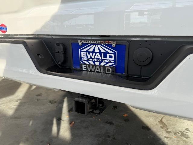 new 2025 GMC Sierra 1500 car, priced at $45,576