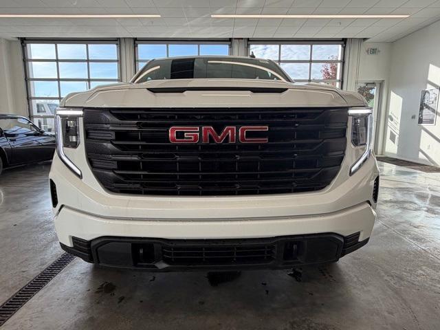 new 2025 GMC Sierra 1500 car, priced at $45,576