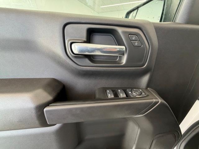 new 2025 GMC Sierra 1500 car, priced at $45,576