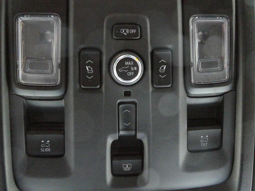 used 2025 GMC Yukon car, priced at $102,716