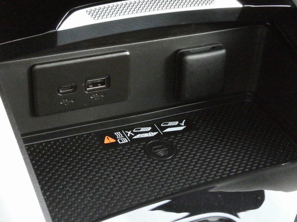 used 2024 Buick Envision car, priced at $39,797