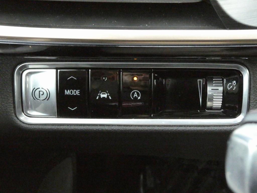 used 2024 Buick Envision car, priced at $39,797